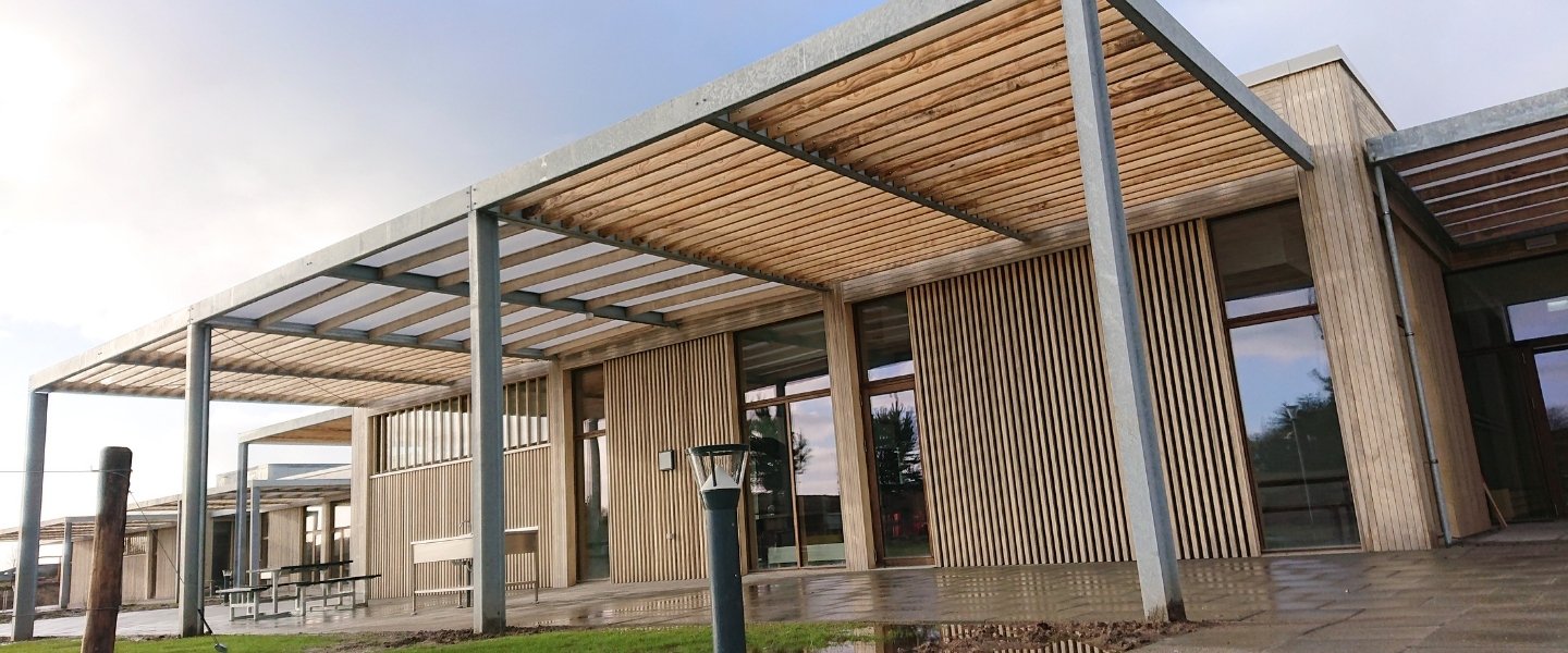 Termotak i polykarbonat för Sønder Otting skola